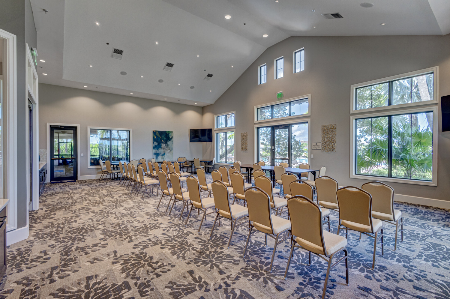 Gallery Image 108_15_5d1a6300